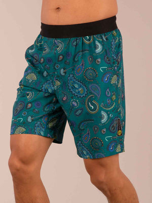 3RD ROCK sustainable multi-purpose shorts - Donald is 6ft 1″ with a 30