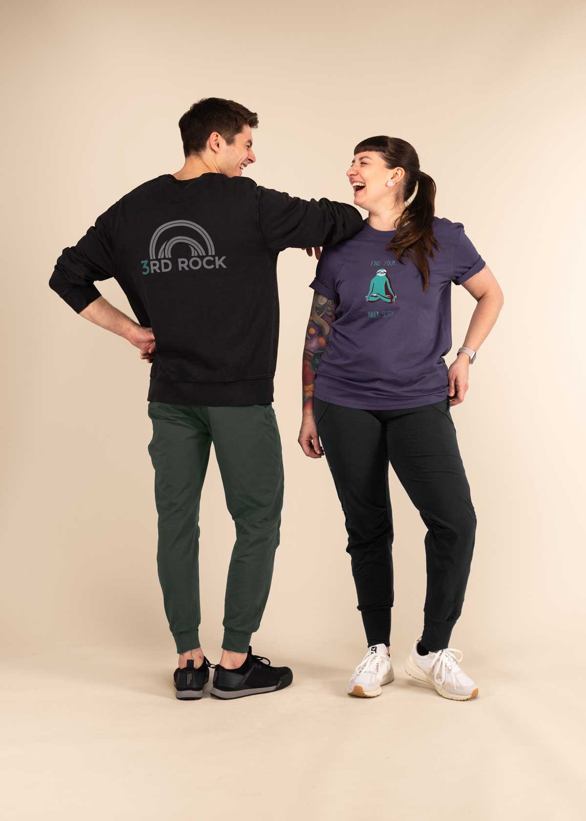 3rd rock organic cotton unisex trousers - Laura is 5ft 6 with a 31" waist, 43" hips and wears a size 32/RL. Billy is 5ft 11 with a 30" waist, 37" hips and wears a 30/RL.